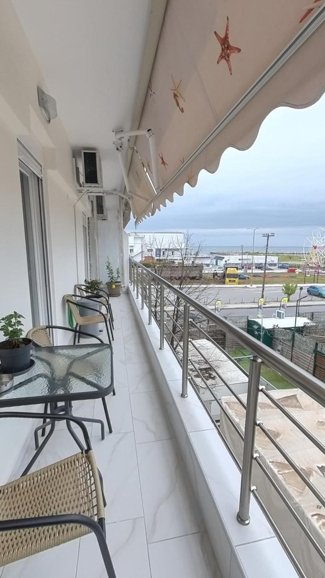 Cozy Sea View Apartment In Paralia Paralía Exterior foto